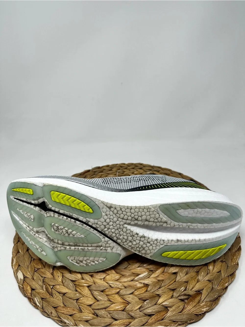 SAUCONY Endorphin Azura Running Shoes Silver Black Size 12.5 Men's